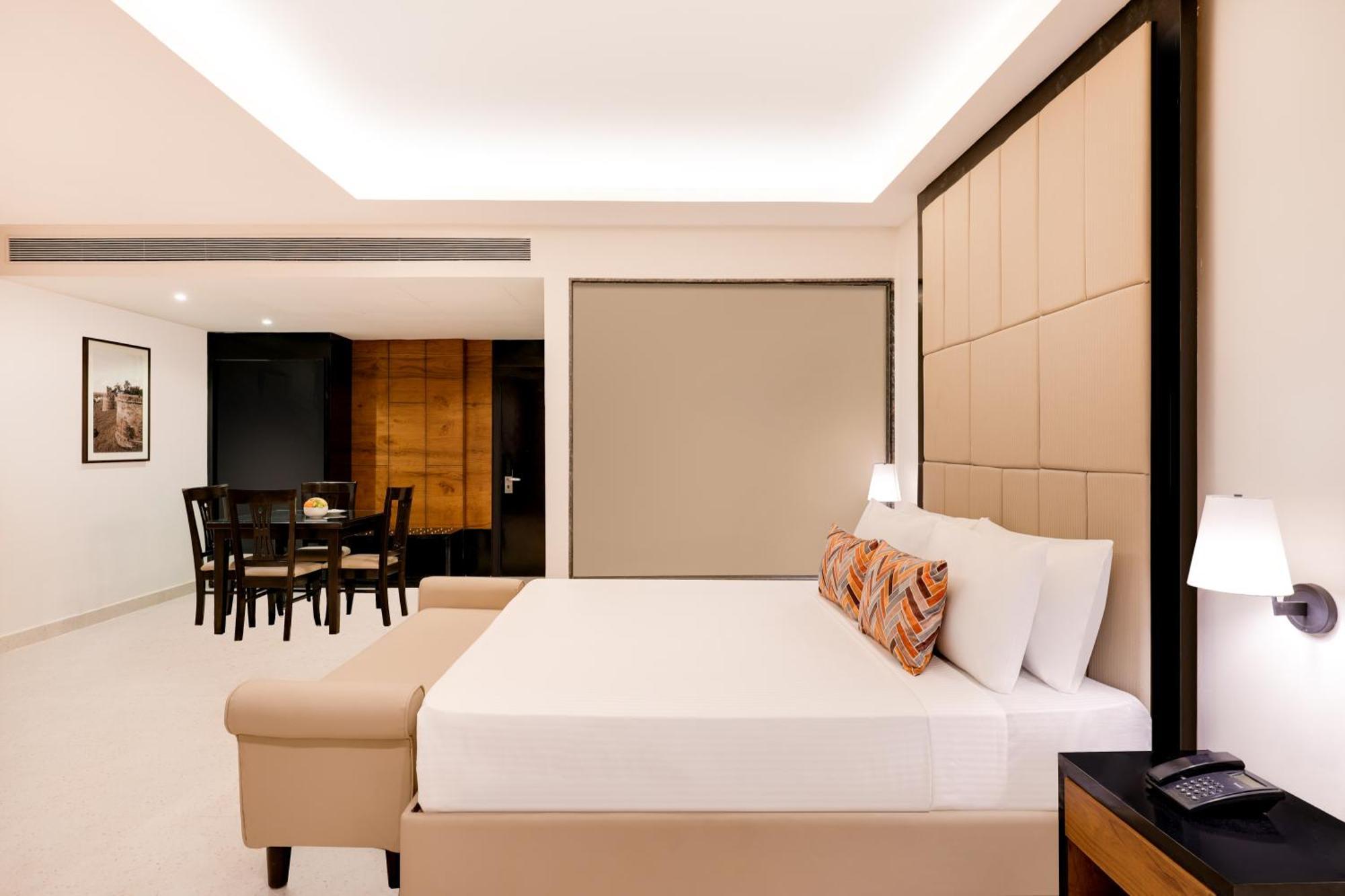 Lemon Tree Hotel โบปาล ภายนอก รูปภาพ