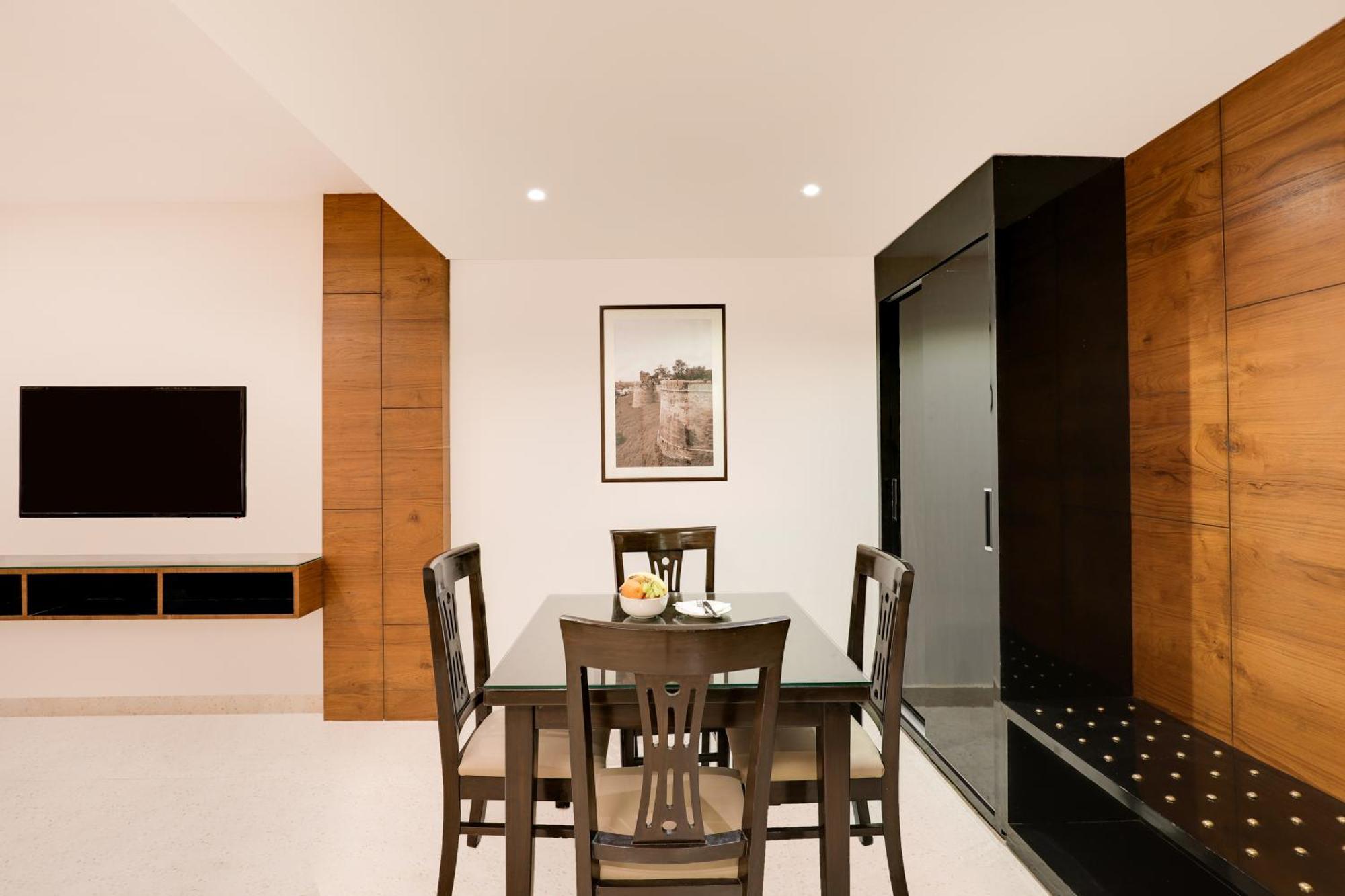 Lemon Tree Hotel โบปาล ภายนอก รูปภาพ
