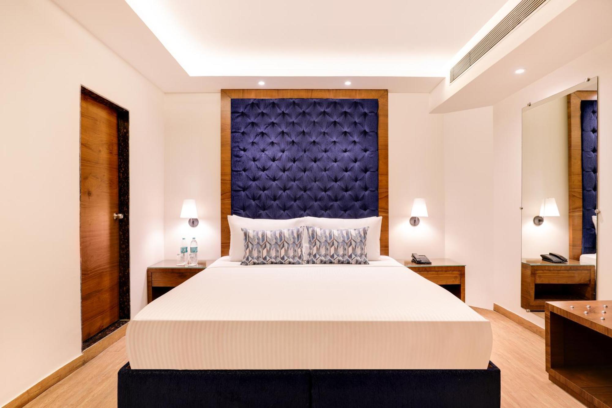 Lemon Tree Hotel โบปาล ภายนอก รูปภาพ
